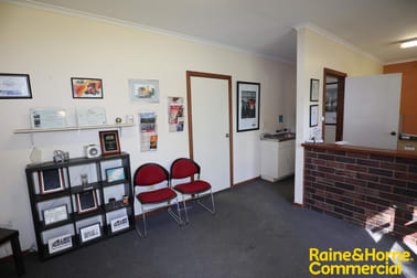 204 Hammond Avenue Wagga Wagga NSW 2650 - Image 3