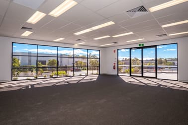 19 Calabro Way Burleigh Heads QLD 4220 - Image 2