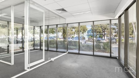 Suite 4/574 Plummer Street Port Melbourne VIC 3207 - Image 2