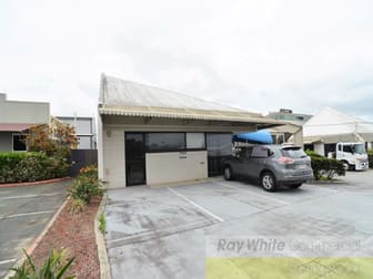 Unit 2/9-11 Carol Av. Springwood QLD 4127 - Image 2