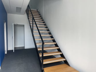 6/1 Akuna Drive Williamstown VIC 3016 - Image 2