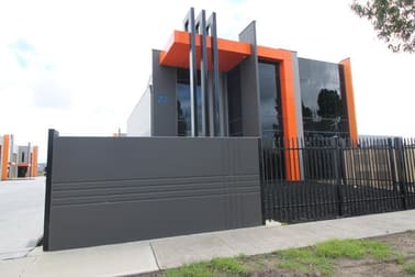 23 Rawanne Close Pakenham VIC 3810 - Image 2