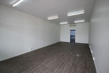 1/155 Florence Street Wynnum QLD 4178 - Image 2