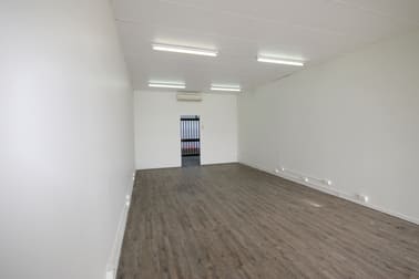 1/155 Florence Street Wynnum QLD 4178 - Image 3