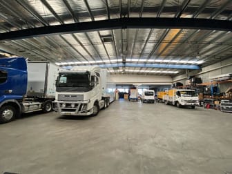 Unit 1, 290 Salmon Street Port Melbourne VIC 3207 - Image 2