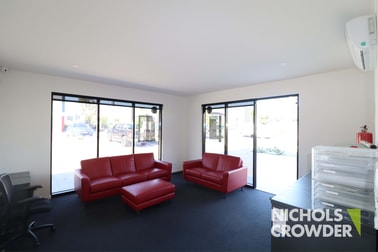 8/16 Carbine Way Mornington VIC 3931 - Image 2