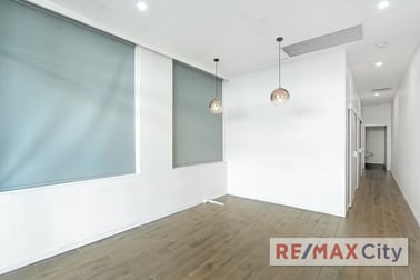 1A/20 Racecourse Road Hamilton QLD 4007 - Image 3