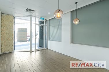 1A/20 Racecourse Road Hamilton QLD 4007 - Image 2