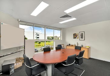 1/61 Holdsworth Street Coorparoo QLD 4151 - Image 1