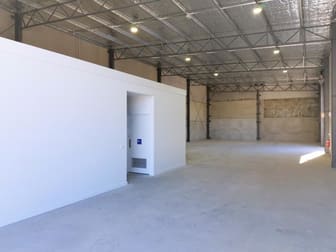 1 & 2/18 Glanville Drive Kilmore VIC 3764 - Image 3