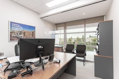 1.14/4 Columbia Court Norwest NSW 2153 - Image 3