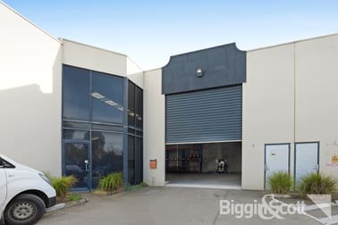 2/8 Elm Park Drive Hoppers Crossing VIC 3029 - Image 1