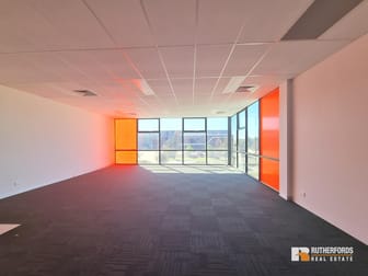 22 Graystone Court Epping VIC 3076 - Image 3