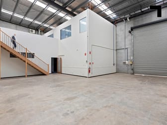 11/21 Howleys Road Notting Hill VIC 3168 - Image 2