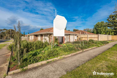 2/5 Smith Street Melton VIC 3337 - Image 1