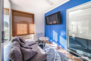 2/5 Smith Street Melton VIC 3337 - Image 3