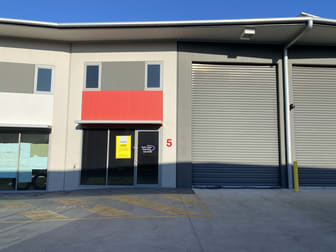 5/8 Oxley Street North Lakes QLD 4509 - Image 1