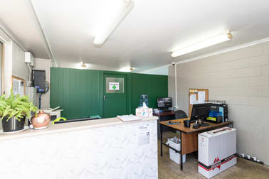 Unit 2/2 Jeffcoat Street West Mackay QLD 4740 - Image 2