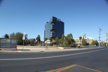 38 IRVING STREET Footscray VIC 3011 - Image 2