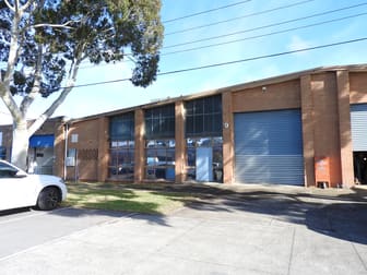 9 Taunton Drive Cheltenham VIC 3192 - Image 2
