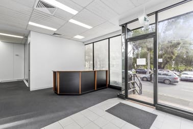 82 Brougham Street/82 Brougham Street Geelong VIC 3220 - Image 2