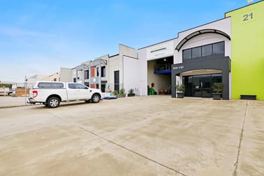 1/21 Mordaunt Circuit Canning Vale WA 6155 - Image 3