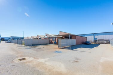 67 Dowd Street Welshpool WA 6106 - Image 2