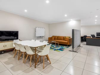 2/789 Kingsford Smith Drive Eagle Farm QLD 4009 - Image 3