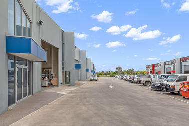 6/123 Elgar Road Derrimut VIC 3026 - Image 2