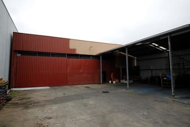 2/6 The Nook Bayswater North VIC 3153 - Image 2