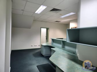 GB/32 Bourbong Bundaberg Central QLD 4670 - Image 3