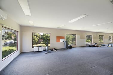 A/5A Collins Street Diamond Creek VIC 3089 - Image 3