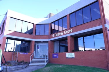 Level Ground Flo, 1 & 2/11 Railway Grove Mornington VIC 3931 - Image 2