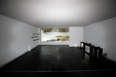 2/11 OLD LILYDALE ROAD Ringwood East VIC 3135 - Image 3