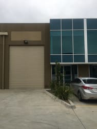 12/22 Makland Drive Derrimut VIC 3026 - Image 1