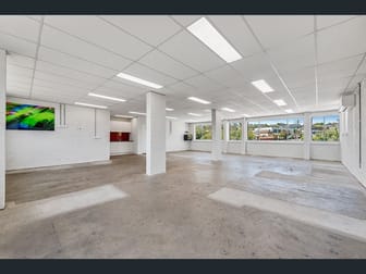 1/22 Manningham Road Bulleen VIC 3105 - Image 2