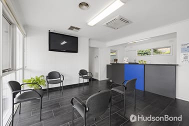 25 Mount Pleasant Drive Mount Waverley VIC 3149 - Image 2