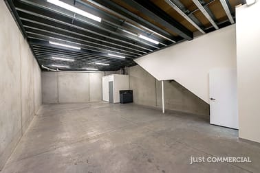 8/88 Wirraway Drive Port Melbourne VIC 3207 - Image 3