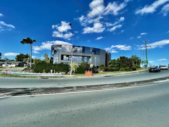 Unit 1/3 Westmoreland Boulevard Springwood QLD 4127 - Image 2