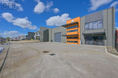 30 Mordaunt Circuit Canning Vale WA 6155 - Image 2