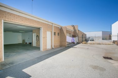 2/4 Leach Crescent Rockingham WA 6168 - Image 1