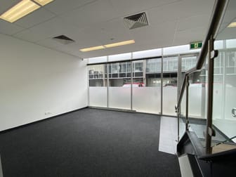 Unit 127/Unit 127, 9 Hall Street Port Melbourne VIC 3207 - Image 3
