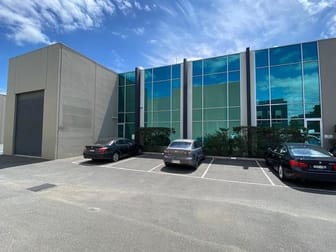 Unit 3/Unit 3, 247 Ingles Street Port Melbourne VIC 3207 - Image 1