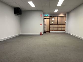 8/19-23 Macauley Place Bayswater VIC 3153 - Image 2