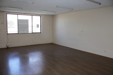 9/116 Main Street Pakenham VIC 3810 - Image 2