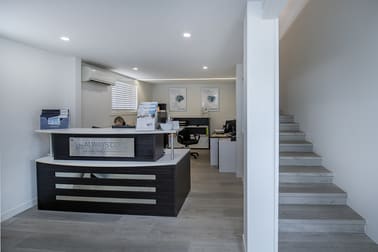 7 Rene Street Noosaville QLD 4566 - Image 2
