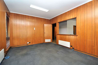 9-11 Deborah Street Golden Square VIC 3555 - Image 2