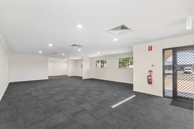 Unit 1, 54 Keane Street Currajong QLD 4812 - Image 3