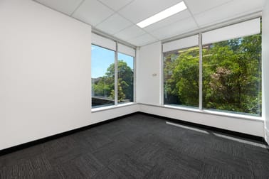Suite 4/27 Albert Avenue Chatswood NSW 2067 - Image 3