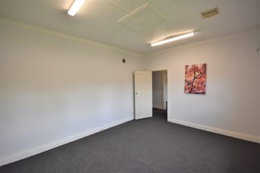582 Hovell Street Albury NSW 2640 - Image 2